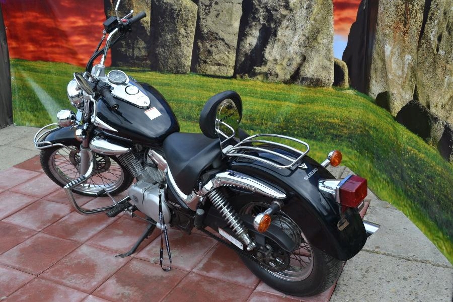 CHROMOWANY BAGAŻNIK SOLO INTRUDER 125 Dopasowanie do pojazdu produkt dedykowany