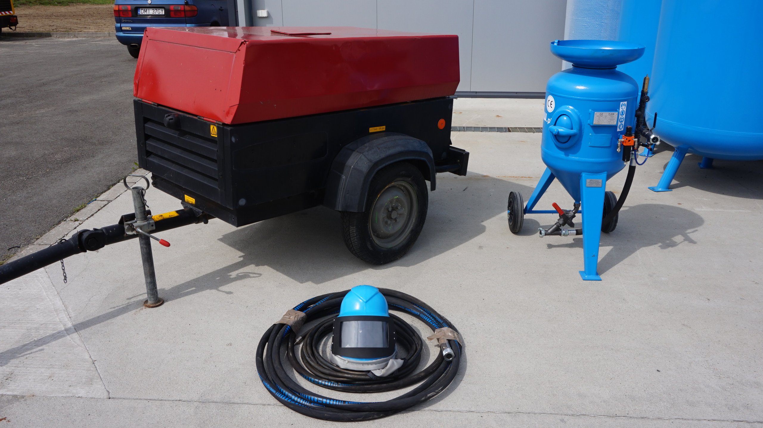 PRZEWOŹNY KOMPRESOR ATLAS COPCO XAS37 + PIASKARKA EAN (GTIN) 5908224748508