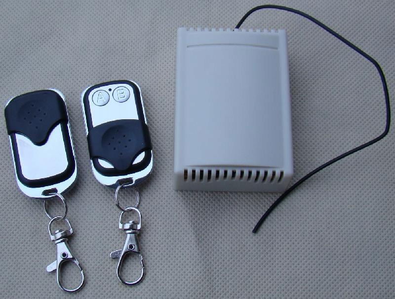 ZDALNE STEROWANIE 2 KAN. +2 PILOTY RADIOLINIA 230V EAN (GTIN) 5900512302317