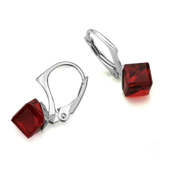 

Swarovski Cube 6mm Kolczyki Angielskie kostka 9kol