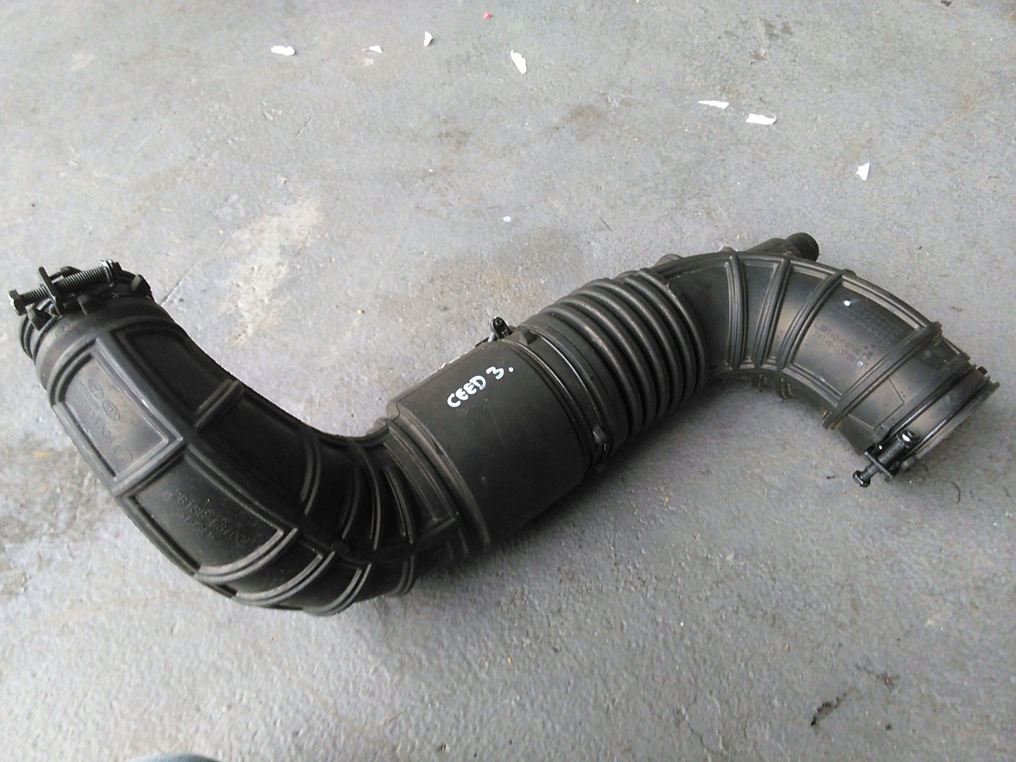 kia CEED III 2018-20R 1.4 щланг патрубок труба