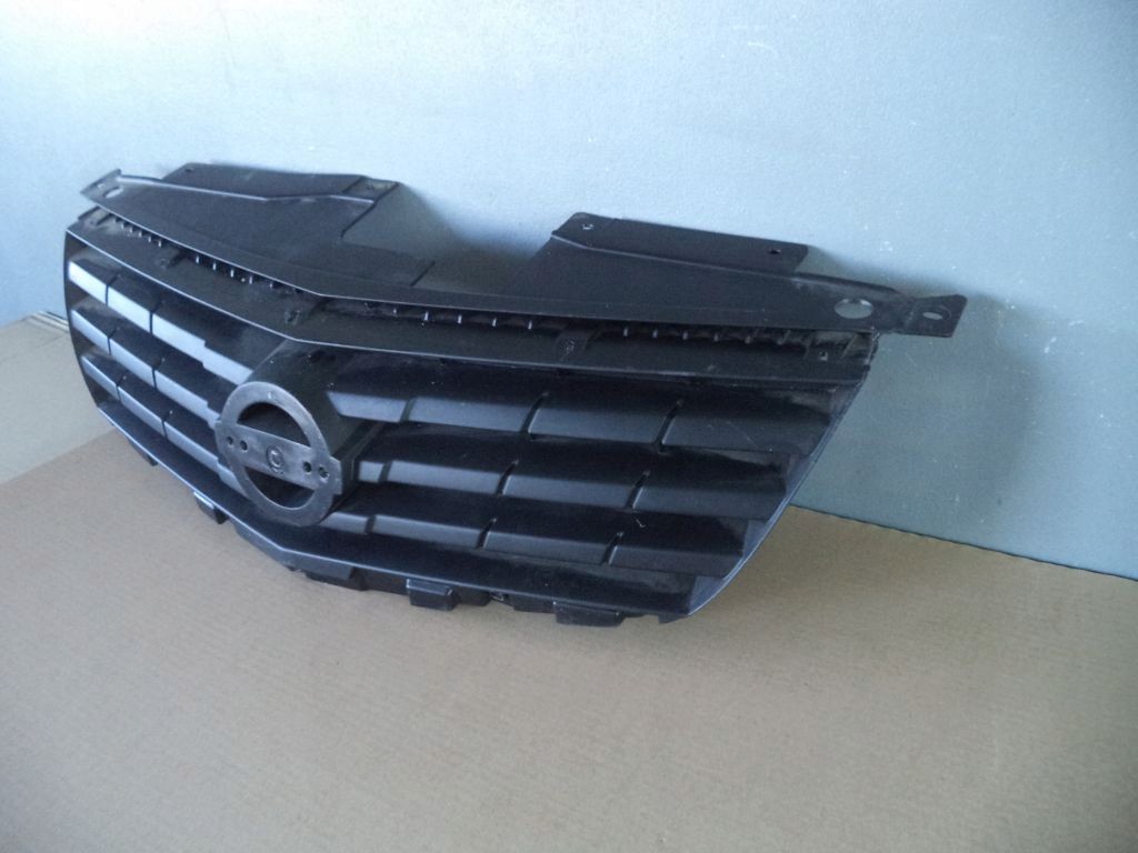 NISSAN ALMERA CLASSIC B10 2006-2014 ATRAPA GRILL Numer katalogowy części 5214216365
