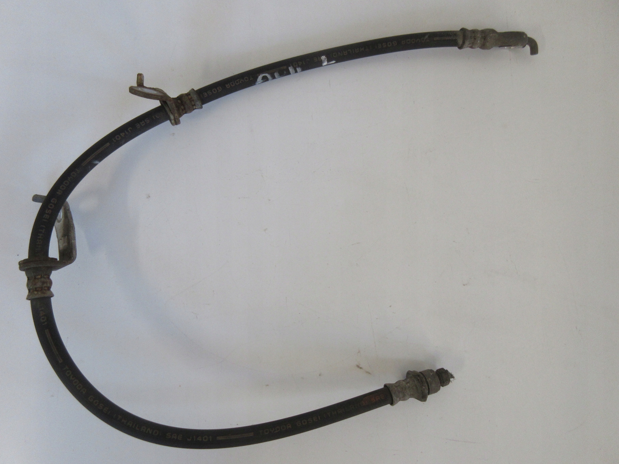 Auris II шланг тормозной передний левый