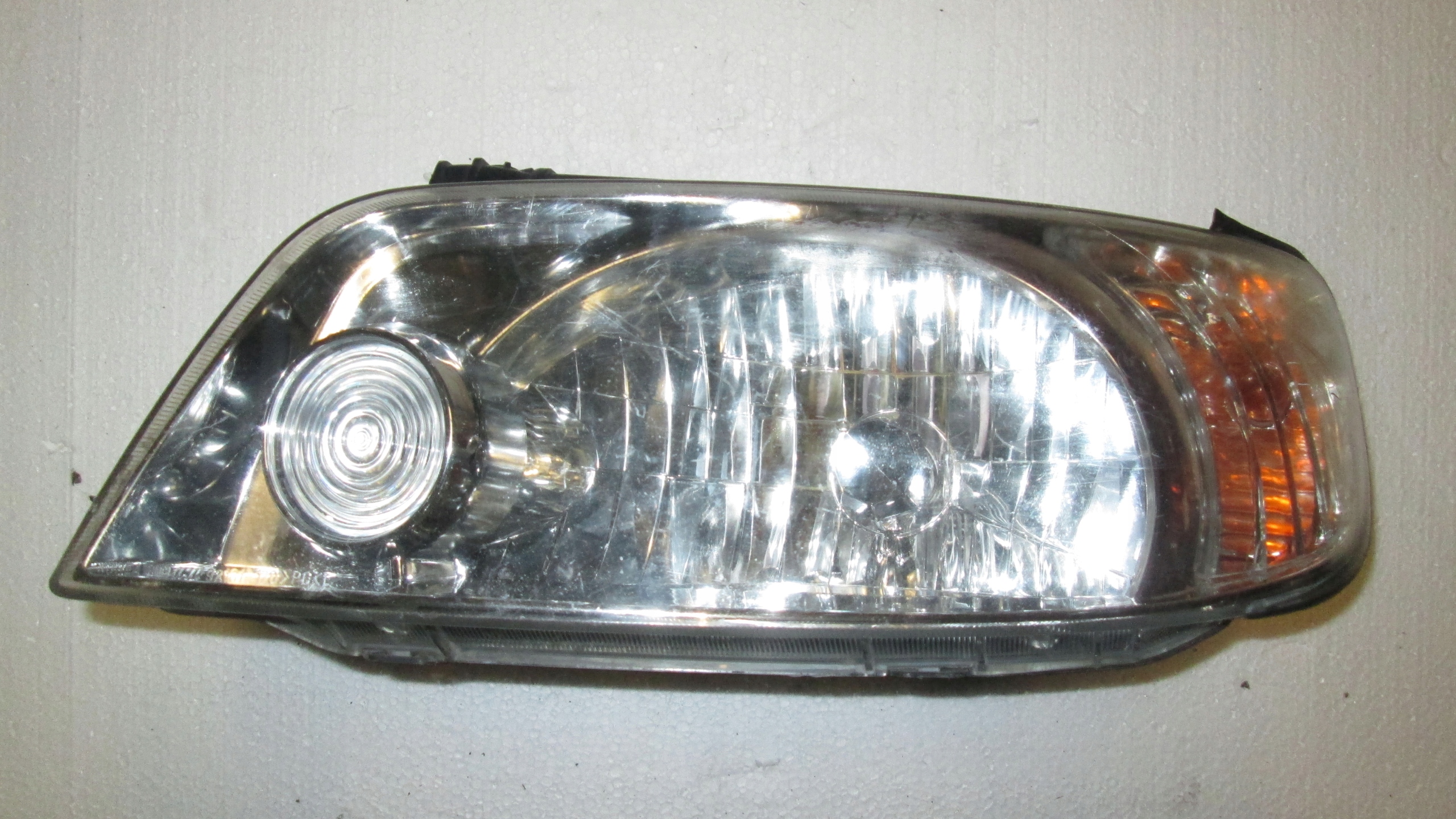 Фары hyundai matrix. Фары Матрикс.