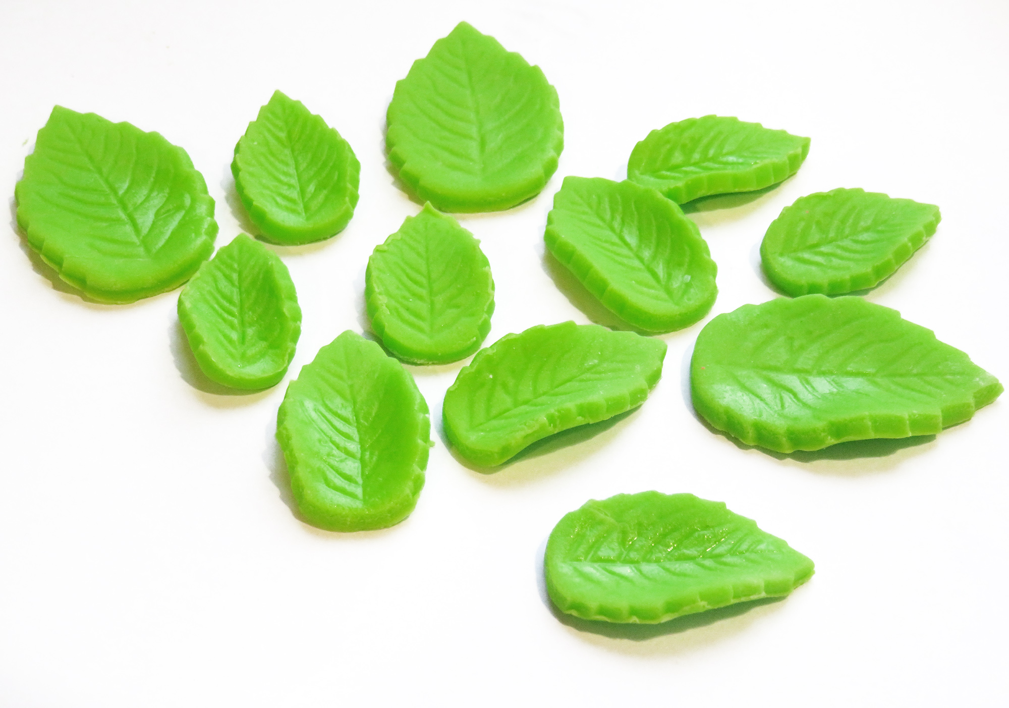 LISTKI LIŚCIE CUKROWE LIŚĆ NA TORT DEKORACJA 12 sztuk Kod producenta liście cukrowe