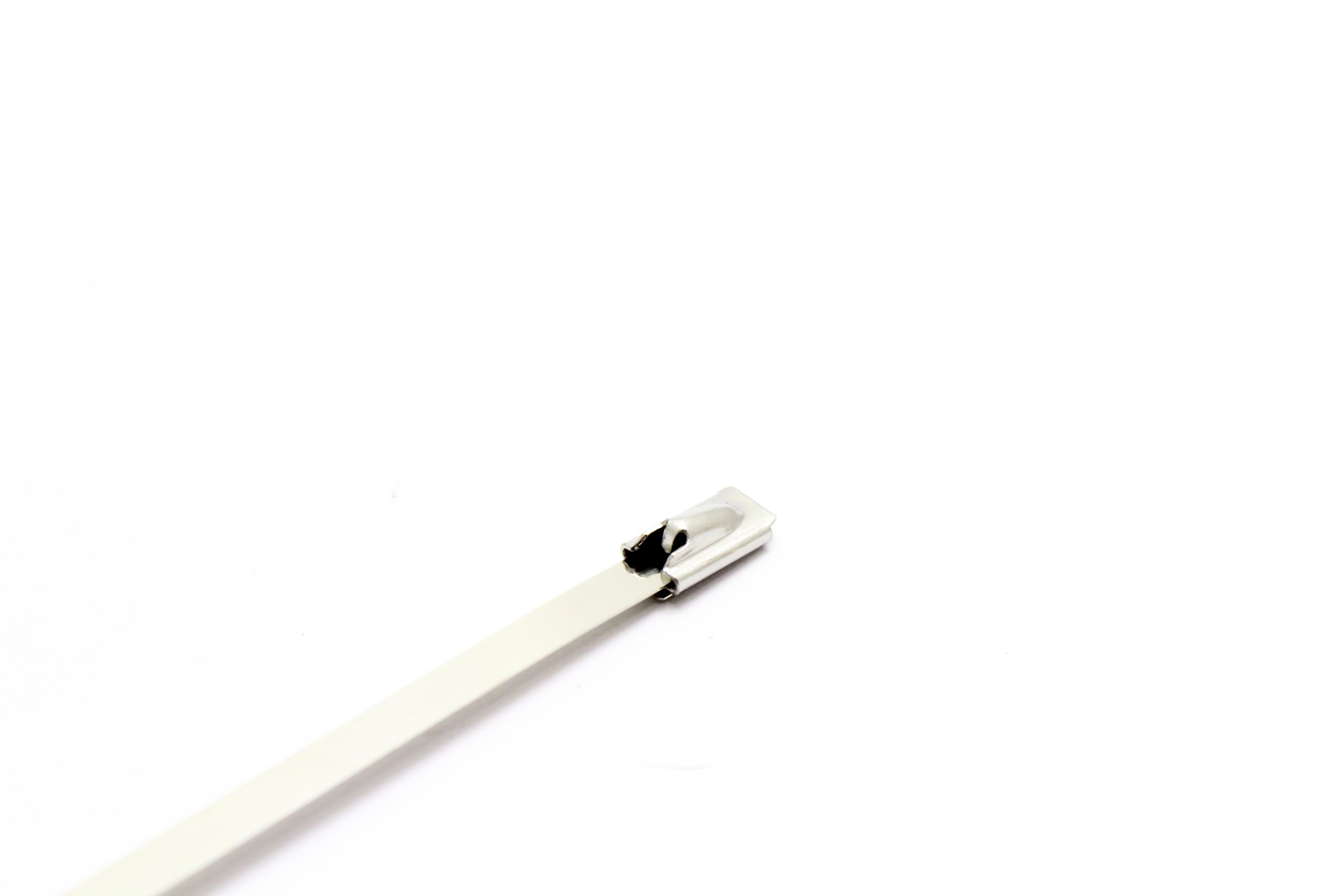 OPASKA STALOWA ZACISKOWA 300X7.9 METALOWA 100 SZT Szerokość 4.5 mm