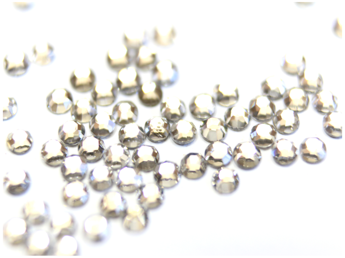

Cyrkonie Swarovski 100SZT Rozmiar SS3 Srebrne