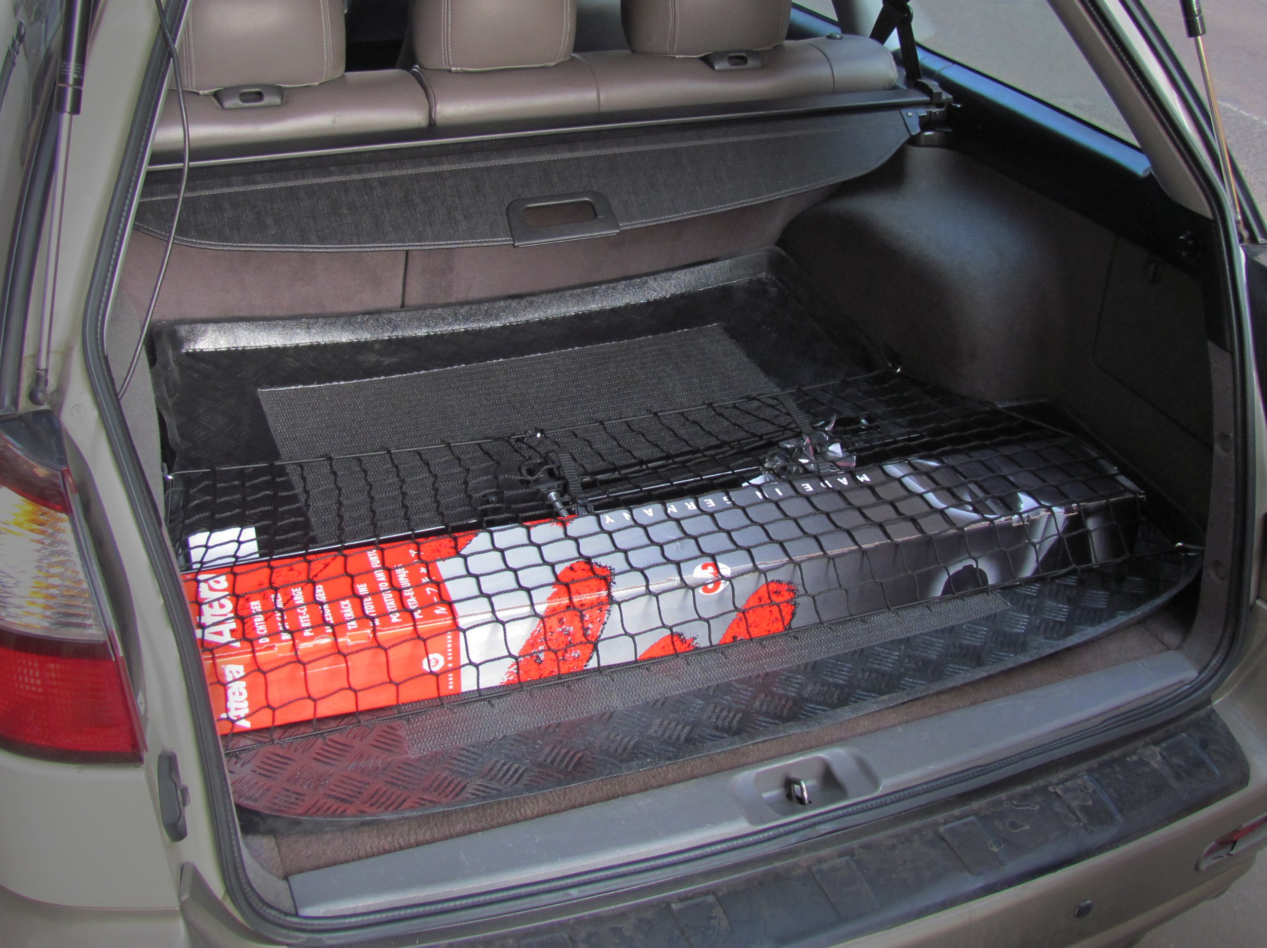 SIATKA DO BAGAŻNIKA - SUBARU OUTBACK II 1999-2004 Rodzaj siatki