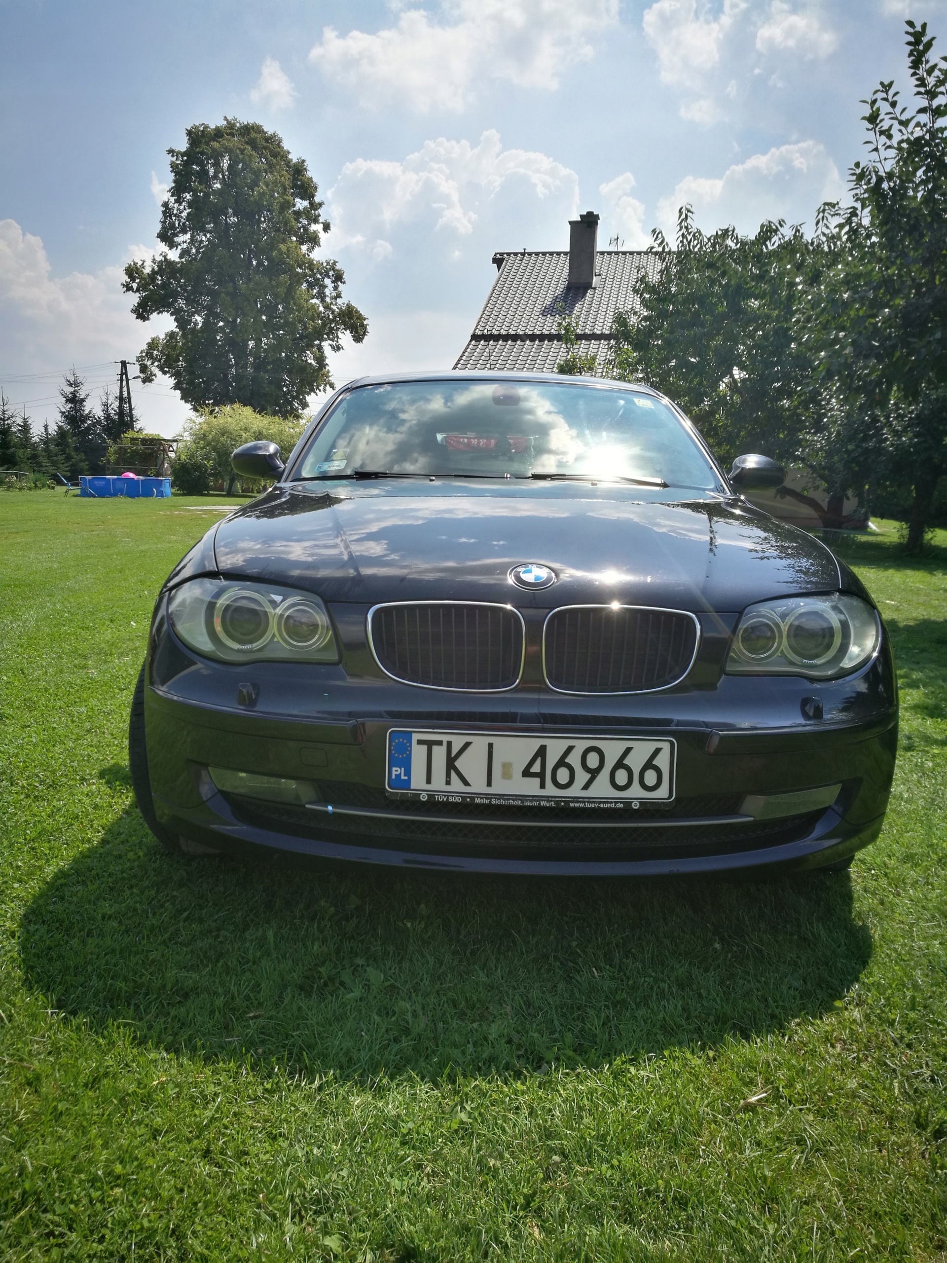 BMW E87 118d Lift 18" BIAŁA PIĘKNA - 7330016220 - oficjalne archiwum  Allegro