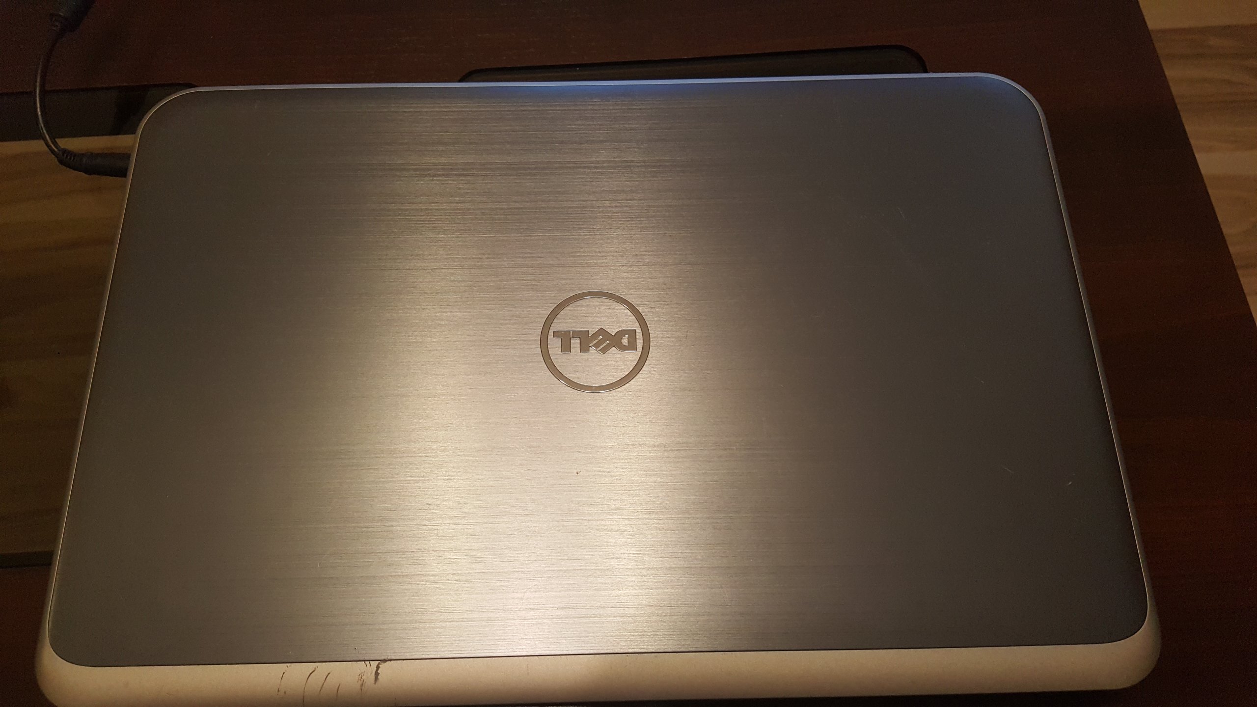 DELL Inspiron 17R-5737 大型ノートPC 17.3インチ+radiokameleon.ba