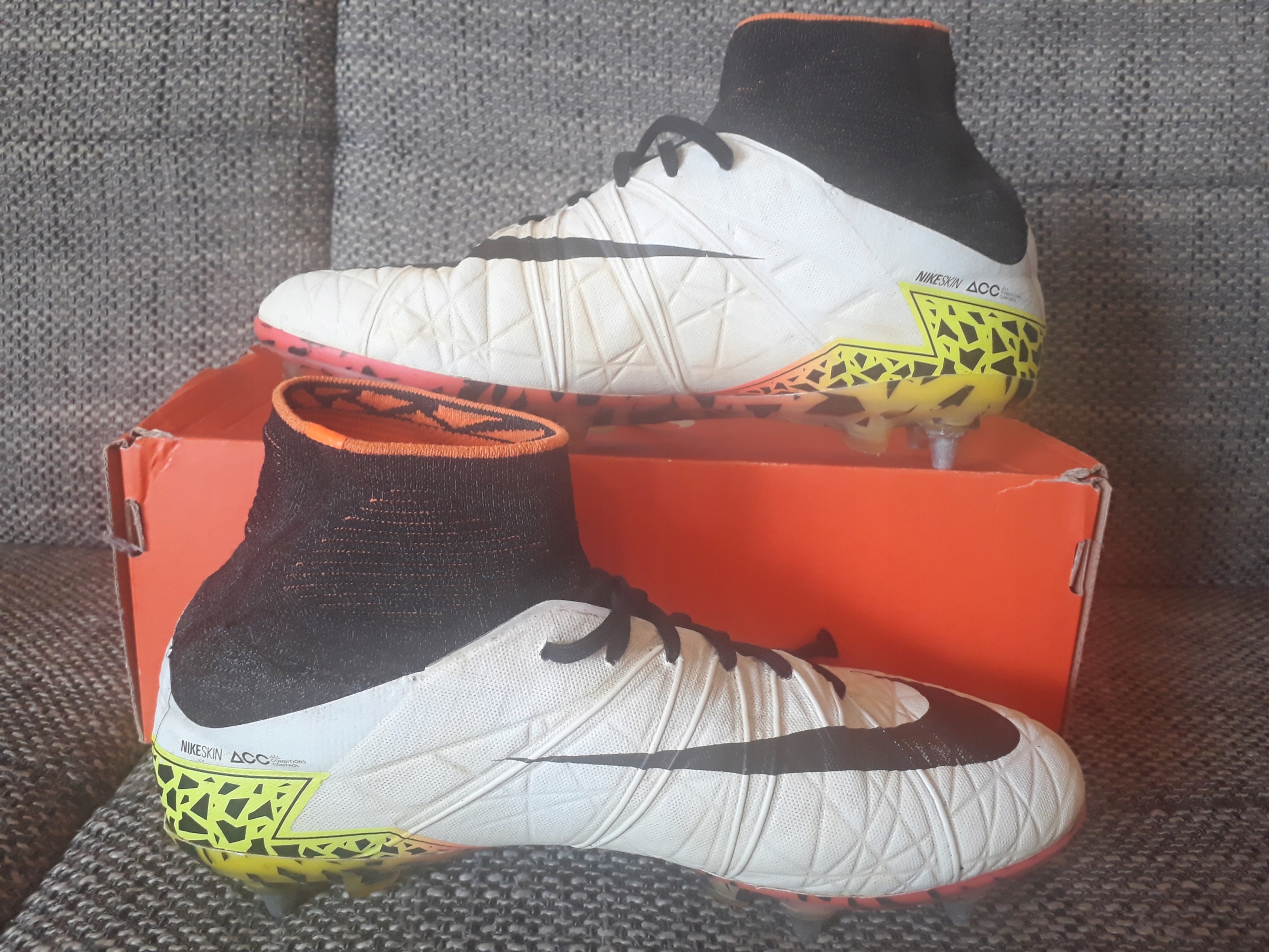 Nike Hypervenom Zoom PhantomX 3 Pro TF White Tornado