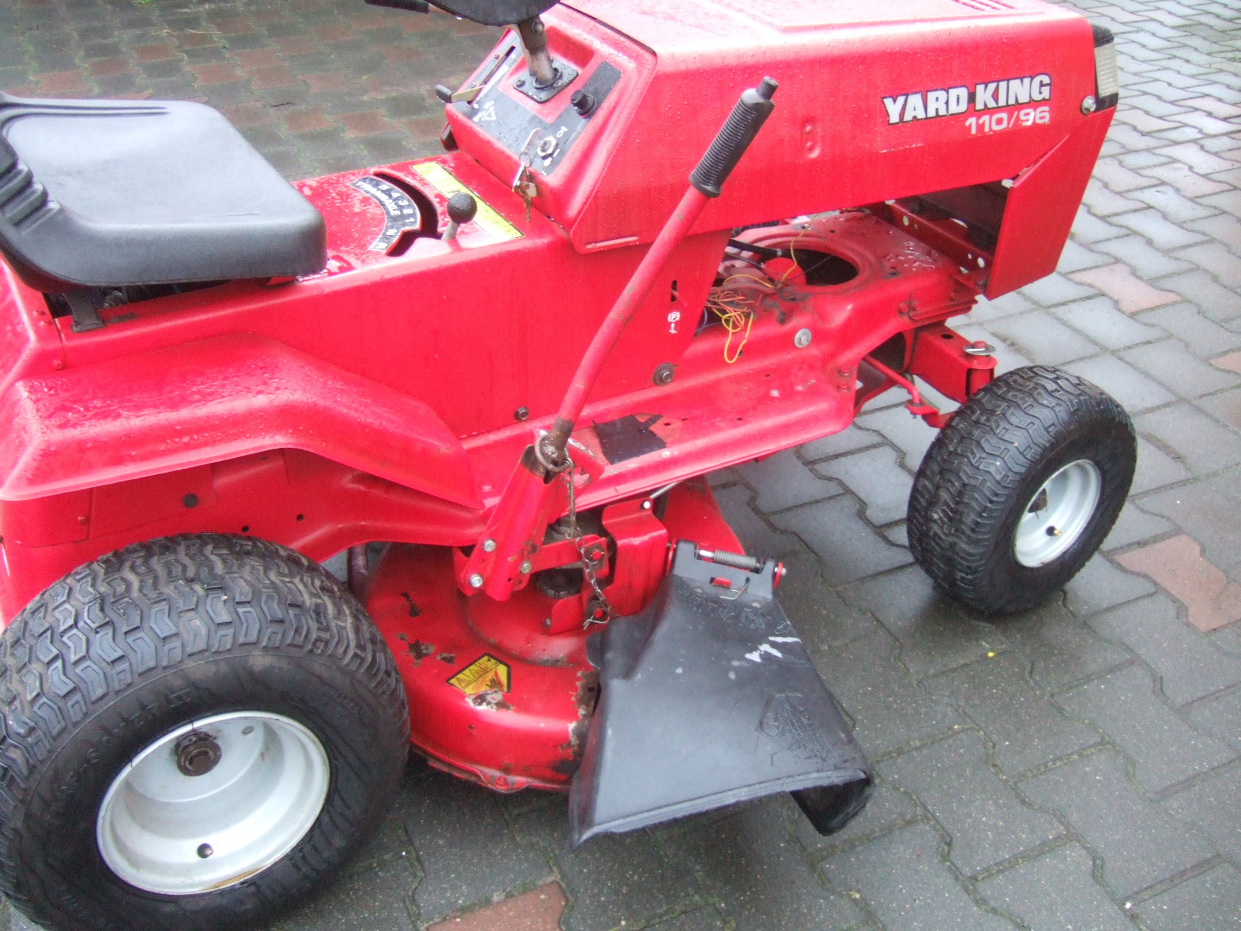 Kosiarka, traktorek YARD KING 110/96 7078850300 oficjalne archiwum