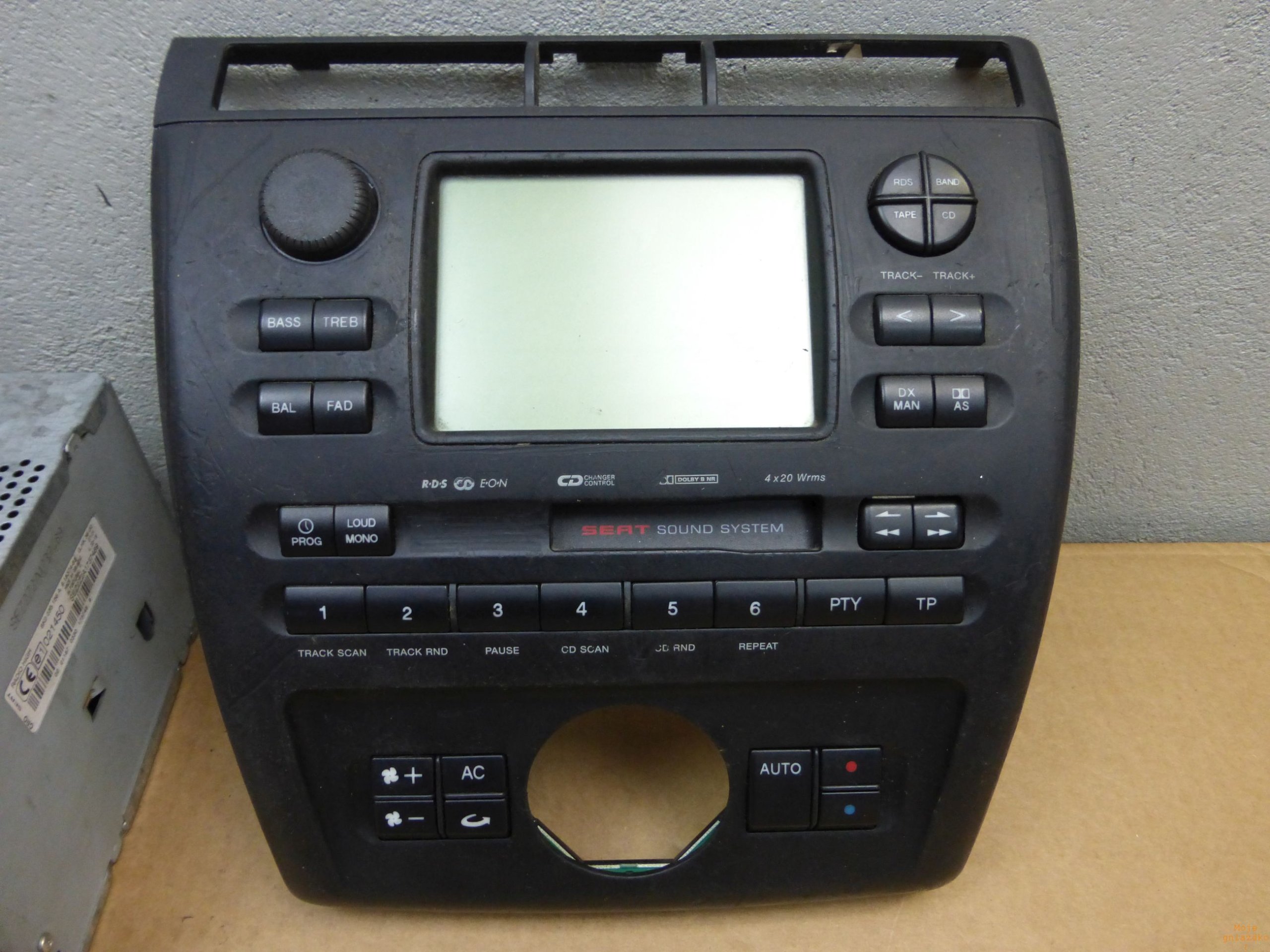 oryginalne radio panel wyświetlacz SEAT 7128039438
