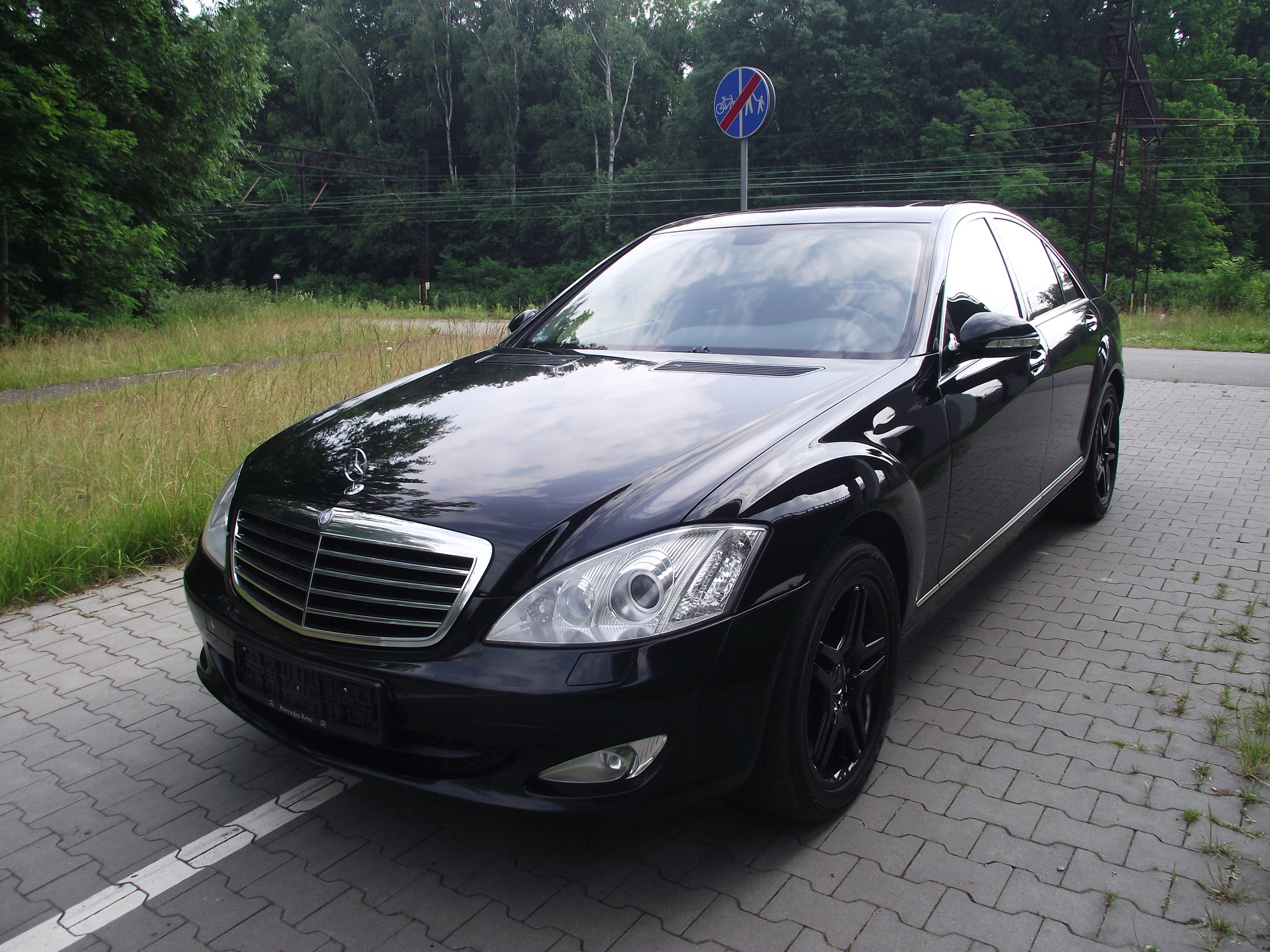 Мерседес w 221