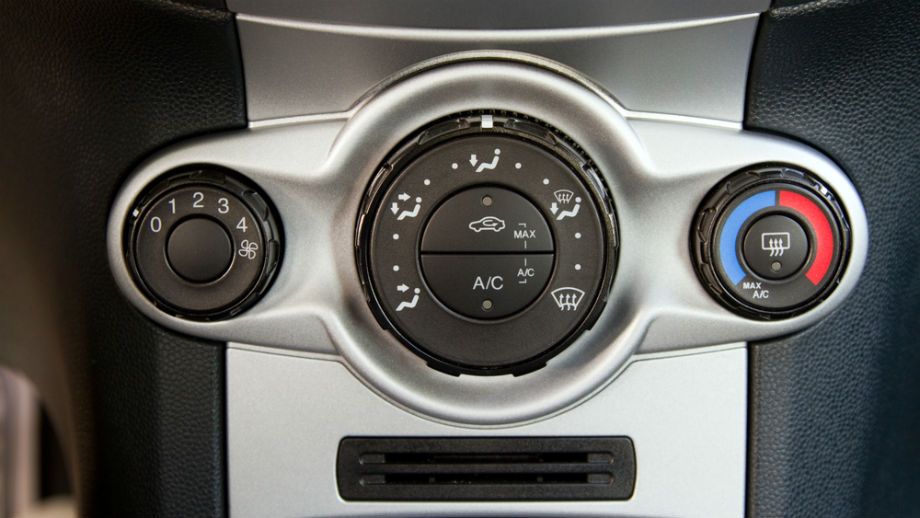 Może być również dekoracyjny – panele klimatyzacji samochodowej