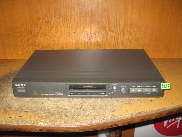 ODTWARZACZ VIDEO Hi8 SONY EV-P300E PAL - NR S127