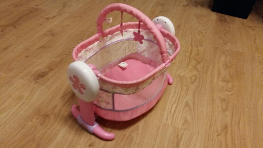 Kołyska dla lalki Fisher Price Fisherprice leżacze