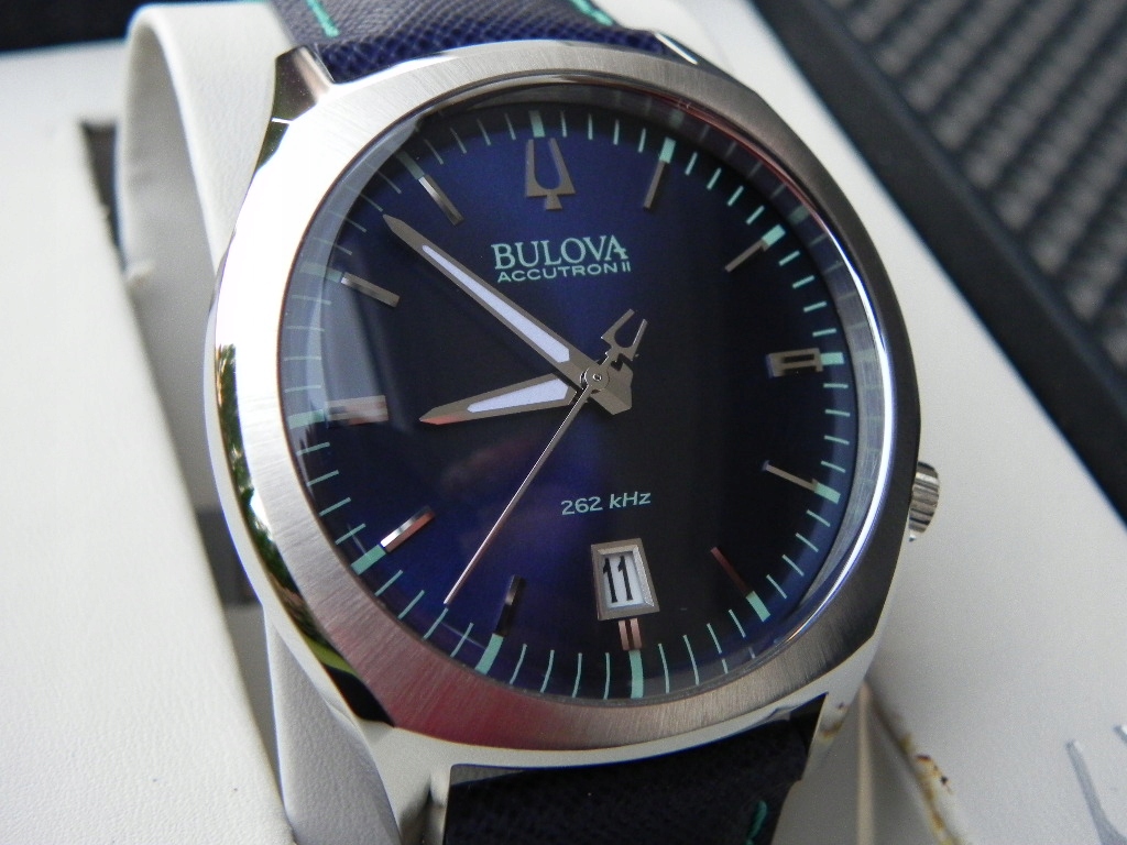 Bulova accutron 2025 262 khz