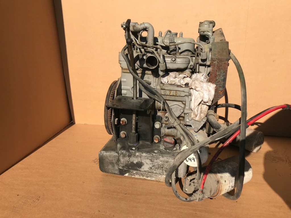 SILNIK GOŁYKUBOTA D722 CARRIER SUPRA 750 ,850 7559663018