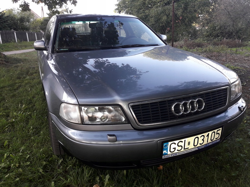 audi A8 D2