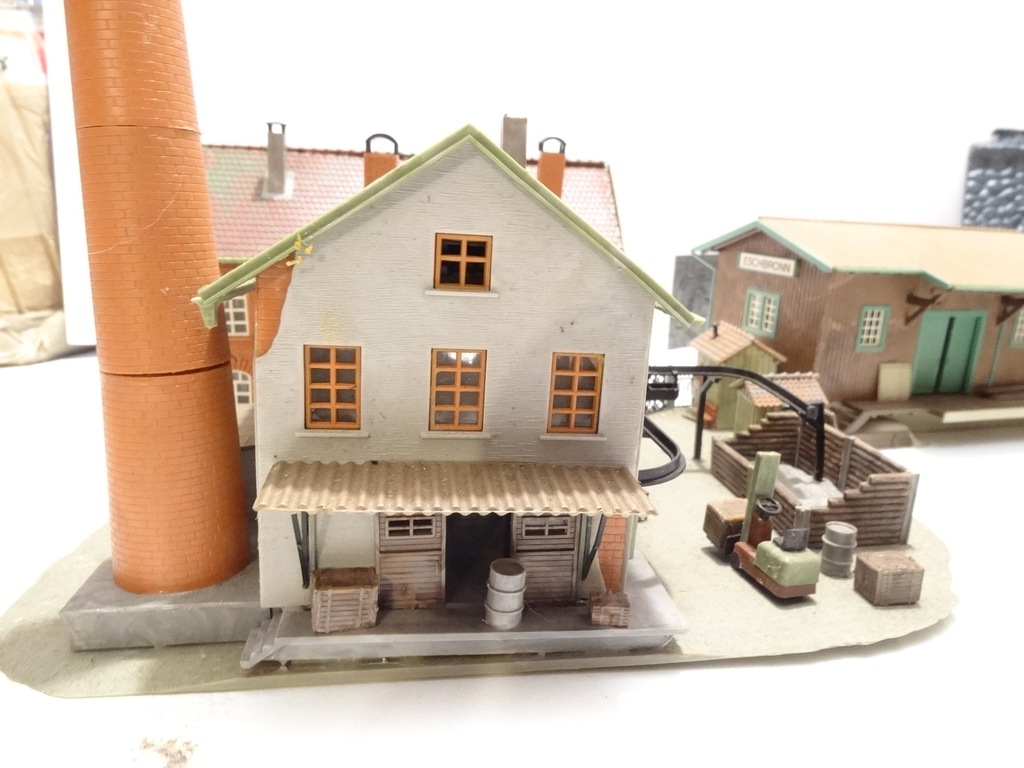 Zestaw domków tartak browar Diorama makieta H0
