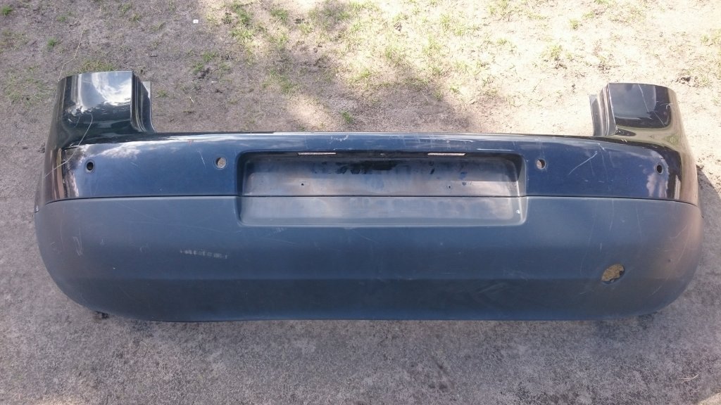 Zderzak tył VW GOLF V na czujnik parkowania