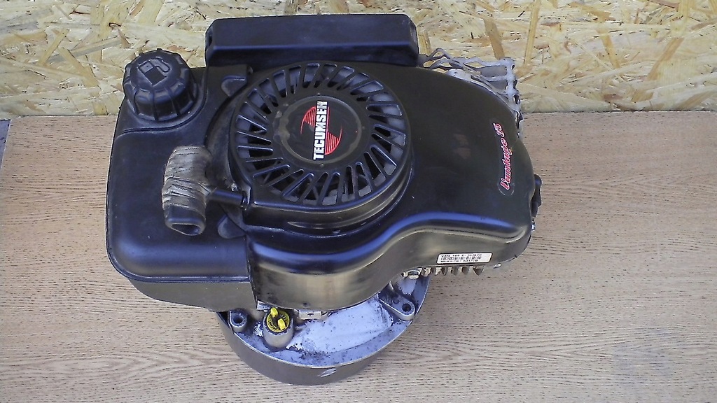 Silnik Spalinowy Tecumseh Vantage 35 7631042600 oficjalne archiwum