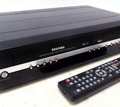 Magnetowid Combo przegraj VHS na DVD HDMI TOSHIBA