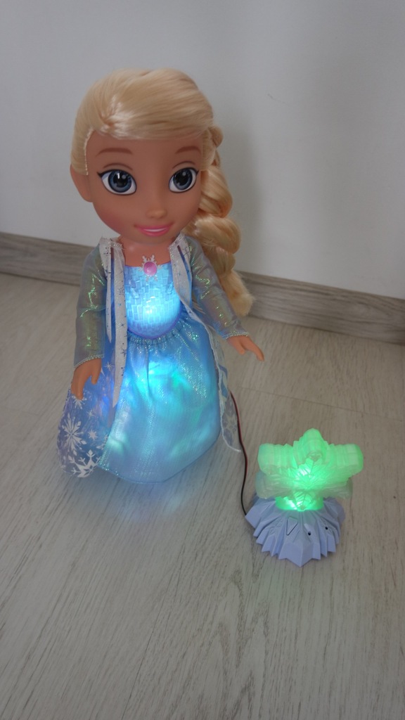 Elsa w blasku zorzy polarnej Frozen Kraina Lodu