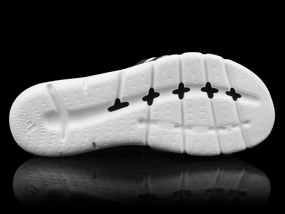 adipure cloudfoam slipper