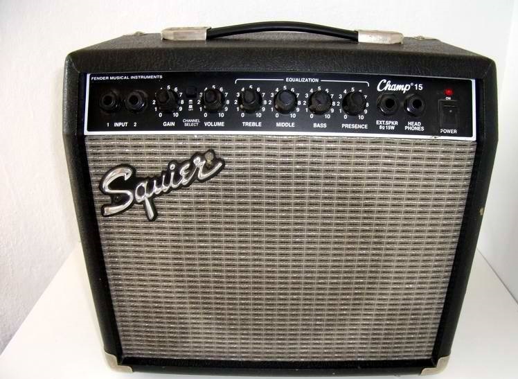 Wzmacniacz Piec Fender Squier Champ 15 PR-408