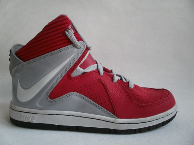 Nike court hotsell invader gs