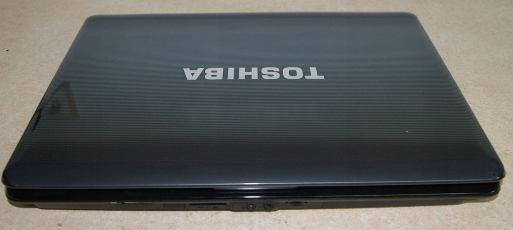 Notebook TOSHIBA SATELLITE A300D-126 AMD TURION 64
