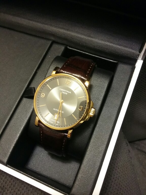 Certina ds caimano hot sale gent automatic