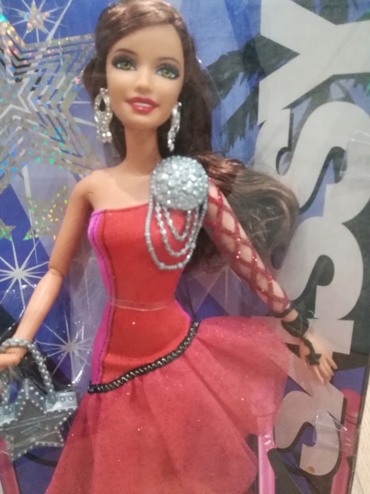 Barbie Sassy nowa Fashionistas Hollywood Divas