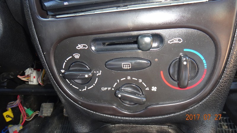Peugeot 206  panel nawiewu klimatyzacji