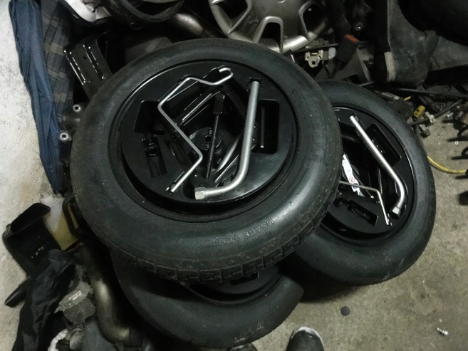 FIAT 500 KOŁO DOJAZDOWE 14 CALI LEWAREK ZESTAW