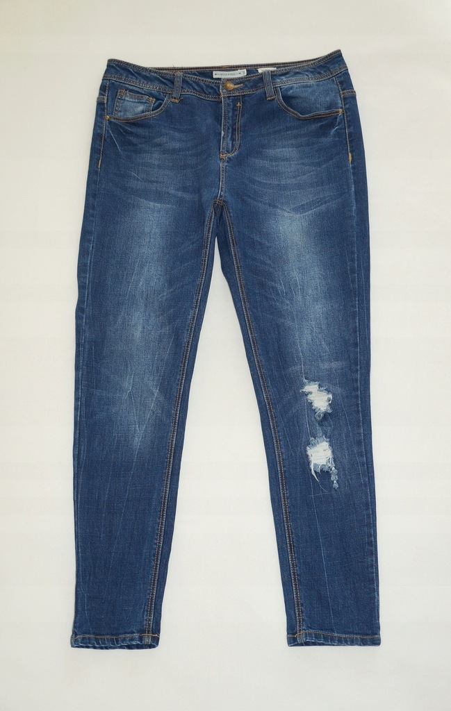 RESERVED BOYFRIEND jeansy dżinsy dziury 38 M
