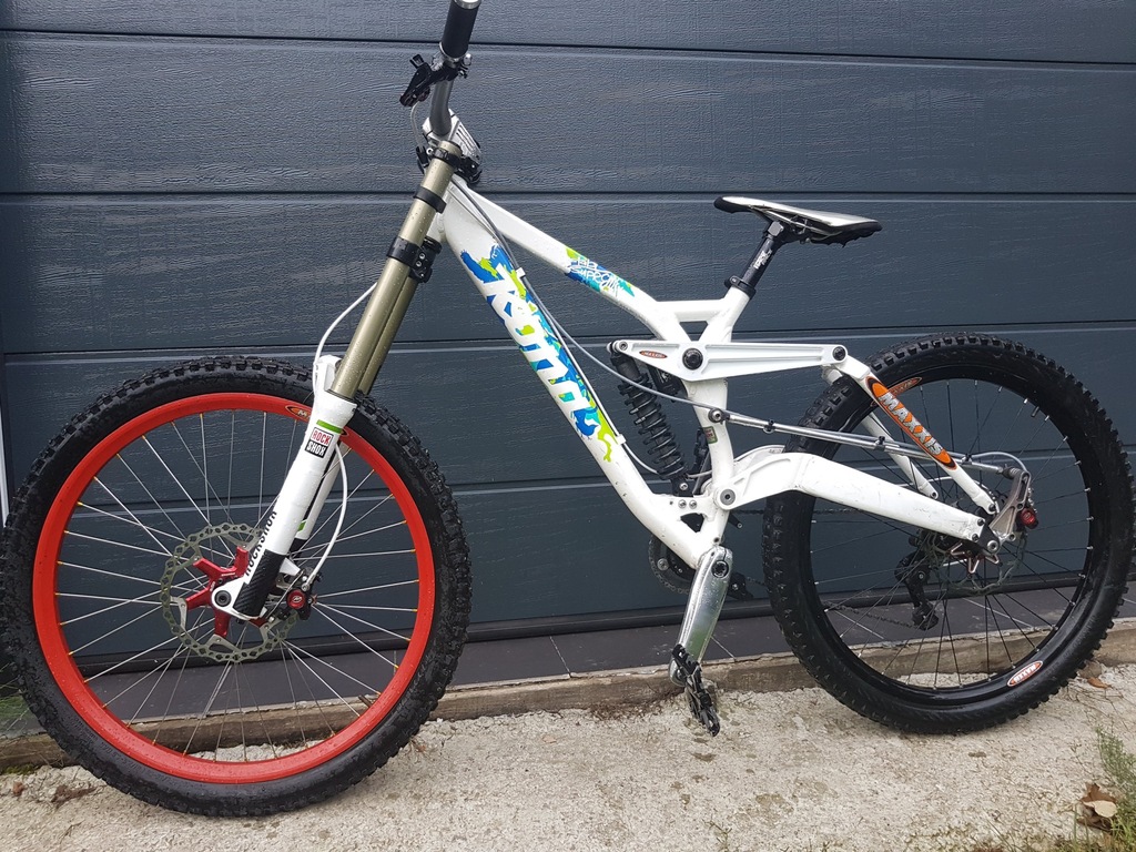 Kona Stab Supreme   ( Dh Fr, Gambler , Demo CTM )