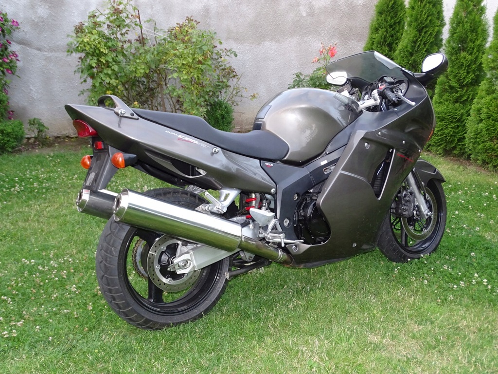 Honda CBR 1100 XX z Niemiec niski przebieg 7553202759 Honda CBR 1100 XX z Niemiec niski przebieg 7553202759