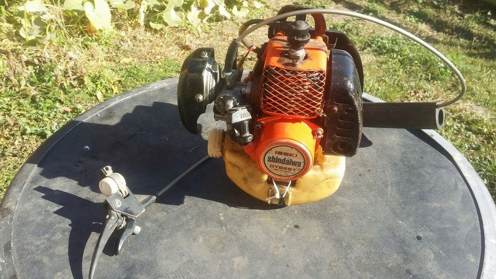 Kosa Shindaiwa Iseki DYB 251 - Silnik