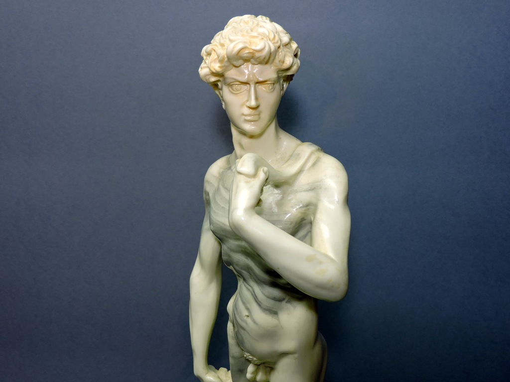 Opisz Rzeźbę Michała Anioła Dawid Figurka rzeźba Dawid Michał Anioł alabaster marmur - 7005146677