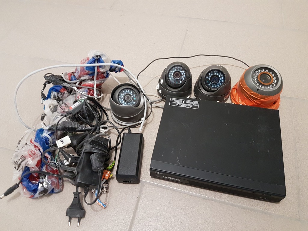 4 KAMERY REJESTRATOR NOVUS B SERIES.