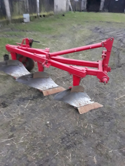 Pług 3 skibowy Unia Grudziądz opryskiwacz 400l