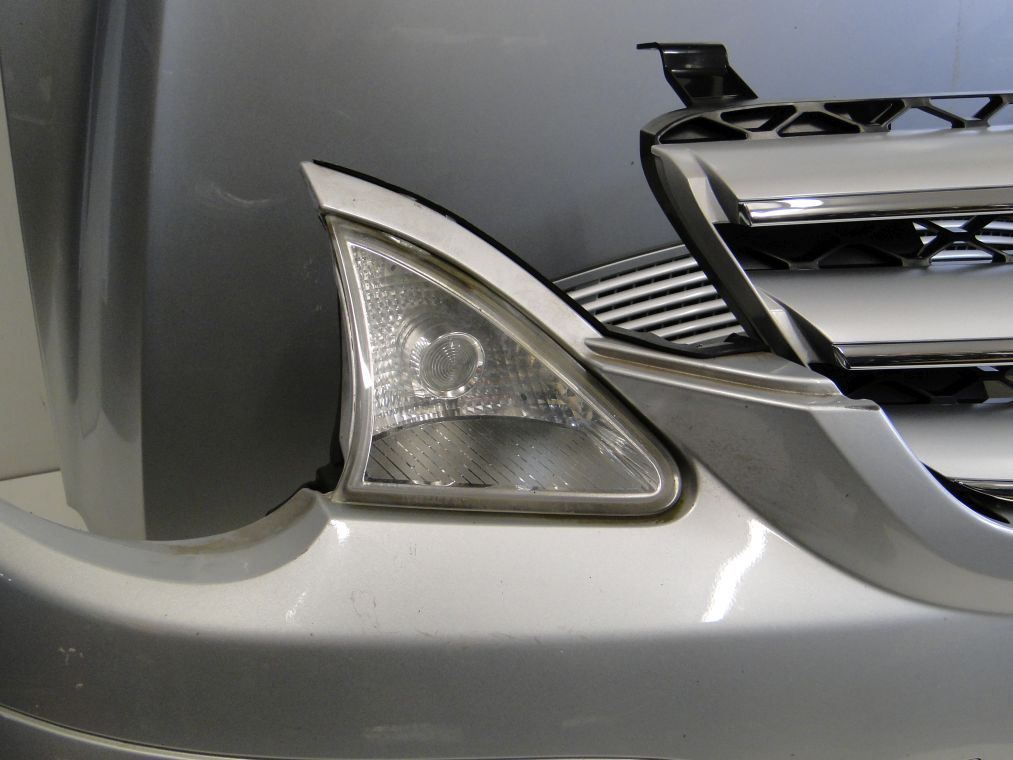 MERCEDES R KLASA W251 LAMPKA POSTOJOWA TRÓJKĄTNA