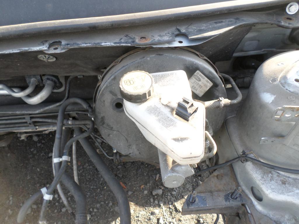 MONDEO MK3 ZBIORNIK PLYNU HAMULCOWEGO