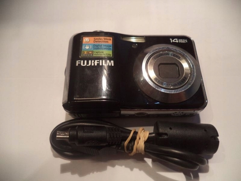 APARAT FUJIFILM AV200 + KABEL USB