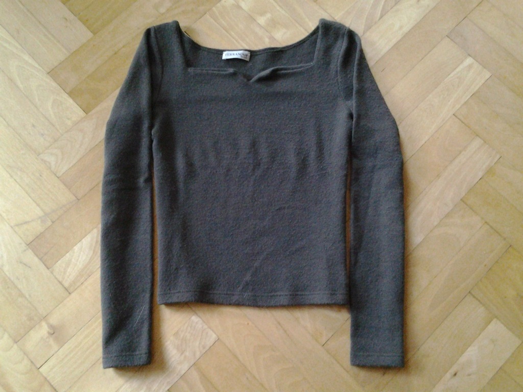 Terranova sweterek khaki ciekawy dekolt
