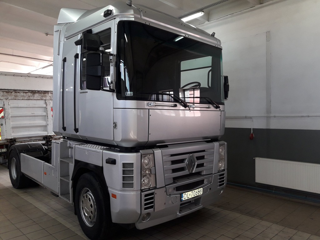 RENAULT MAGNUM E-TECH