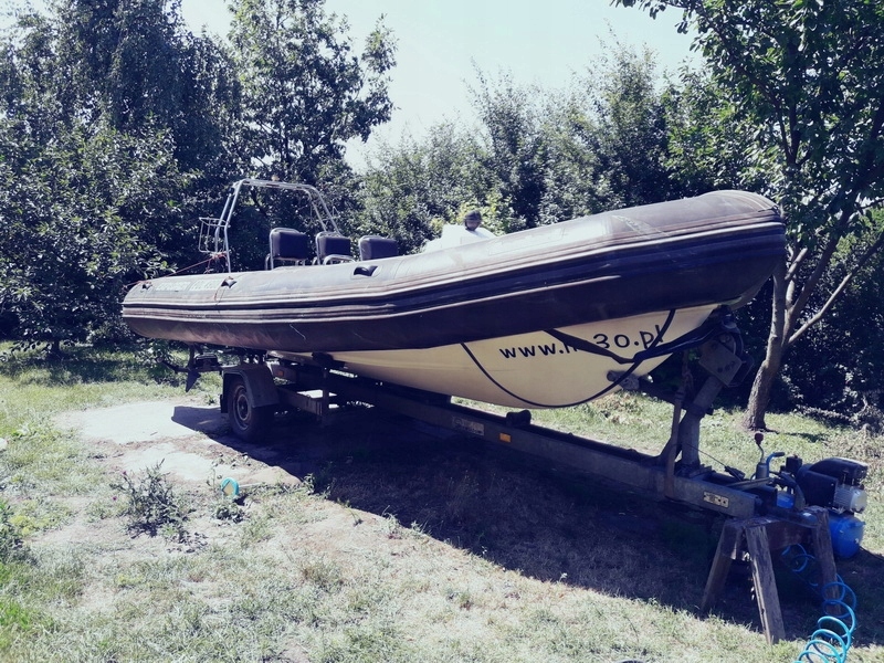 Ponton Rib Bombard Explorer odklejona Tuba